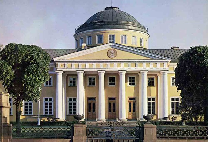 Архитектура первой половины 18 века в россии